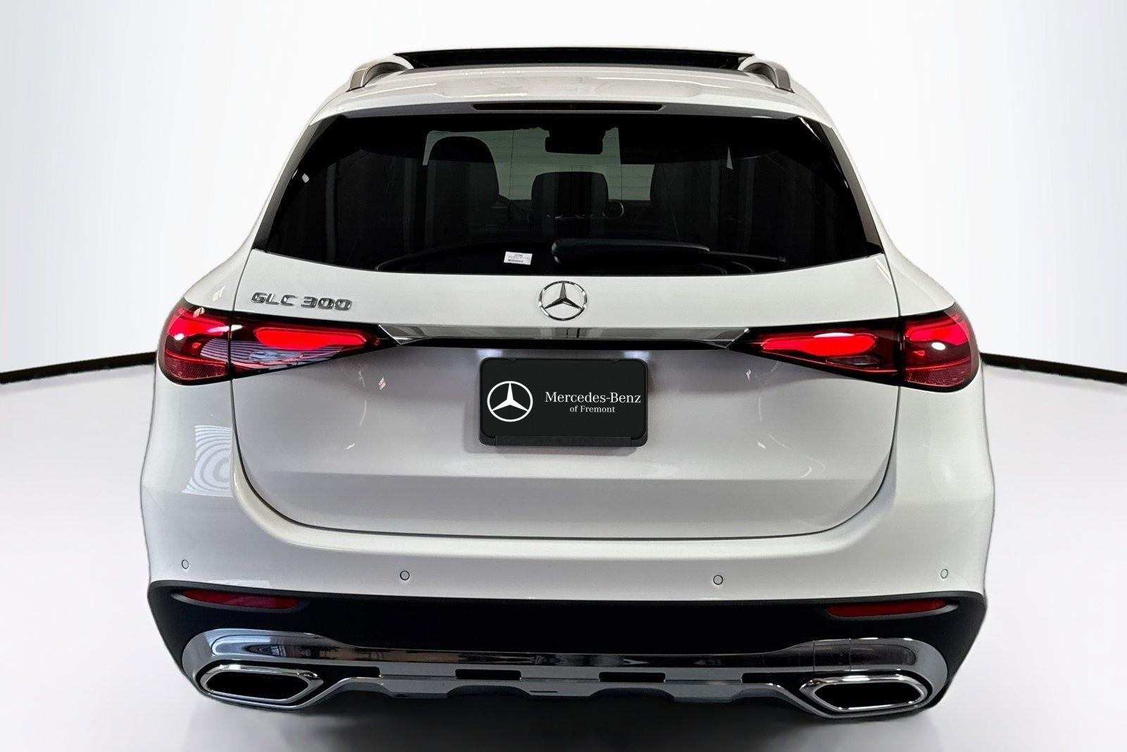 New 2026 Black Mercedes-Benz GLC 300 image 6