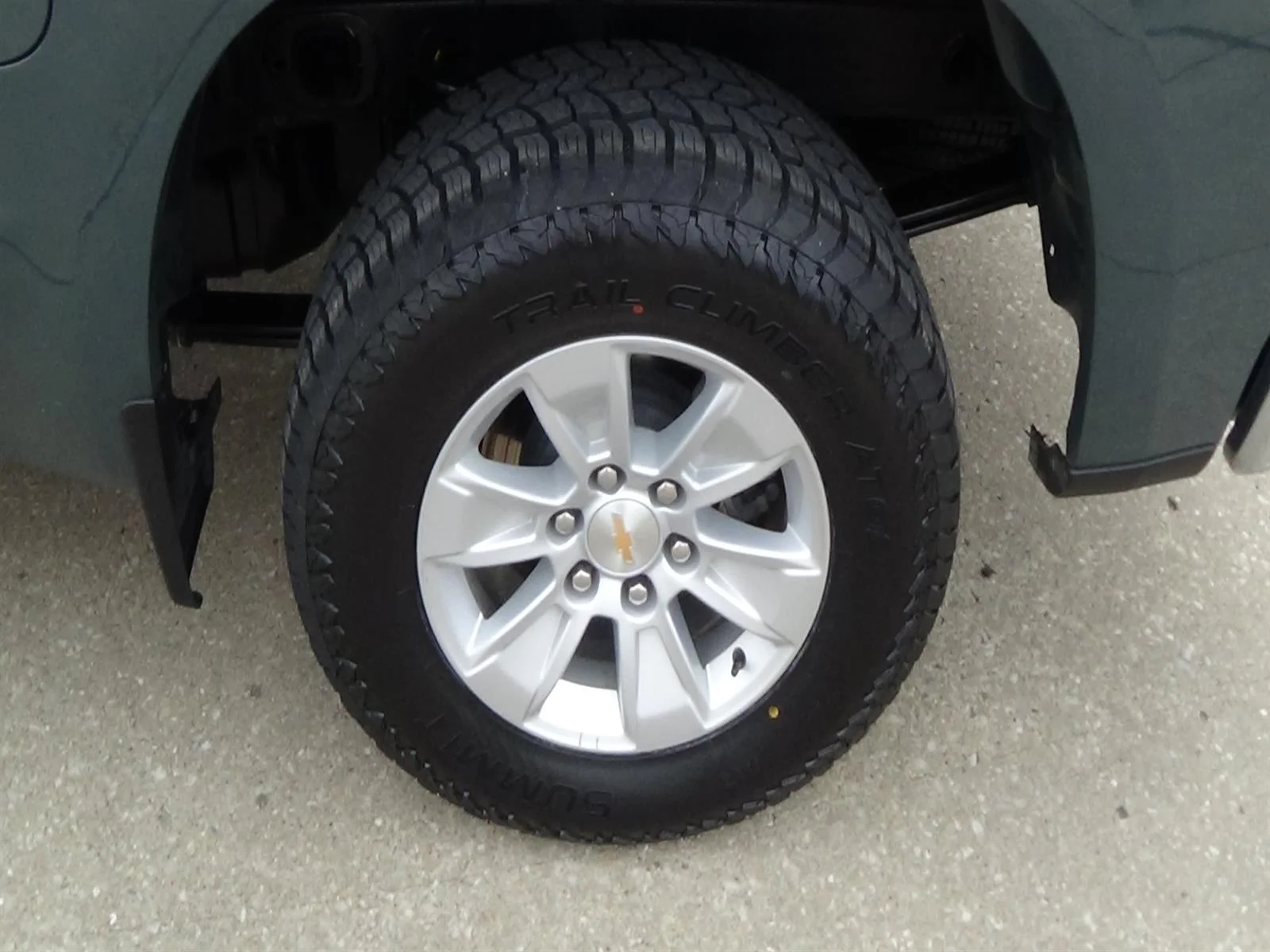 Certified Used 2025 Cypress Gray (gbd) Chevrolet LT image 10