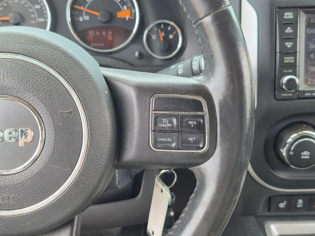 Used 2014 Black Jeep Latitude image 21