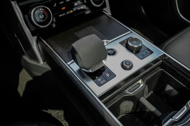 Used 2022 Gray Land Rover First Edition image 33