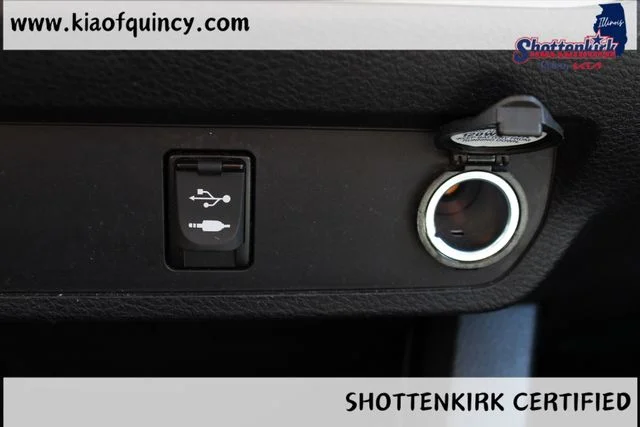 Used 2018 Silver Toyota SR image 31