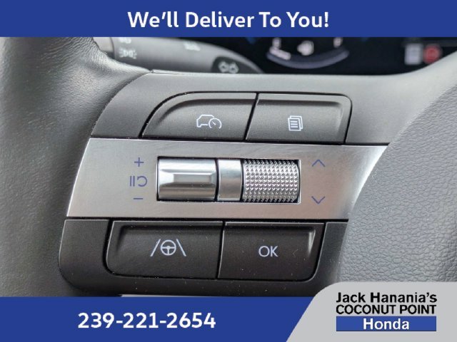 Used 2024 Green Hyundai SEL image 28