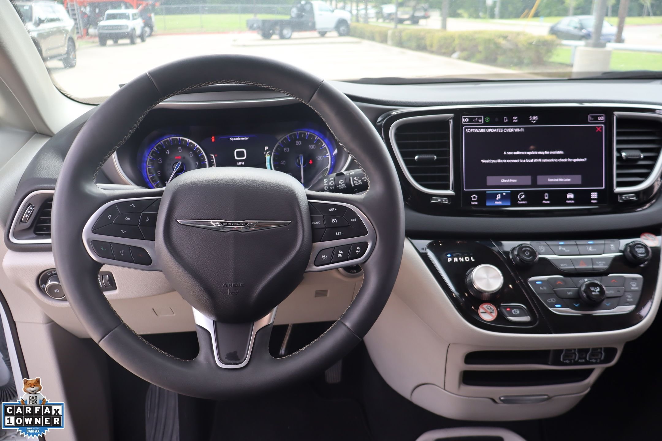 Used 2023 White Chrysler Touring L image 19