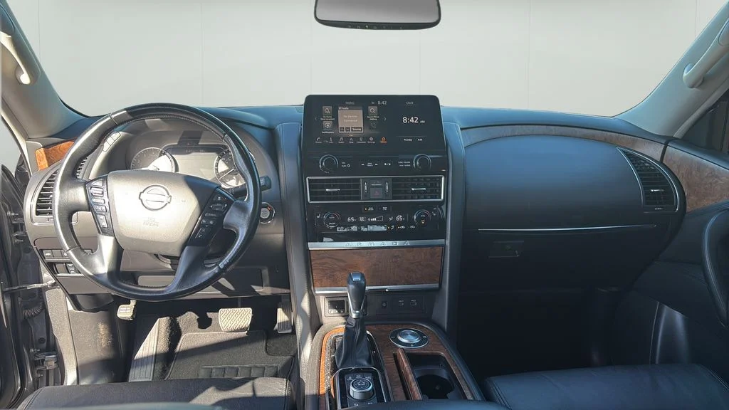 Used 2023 Gray Nissan SL image 12