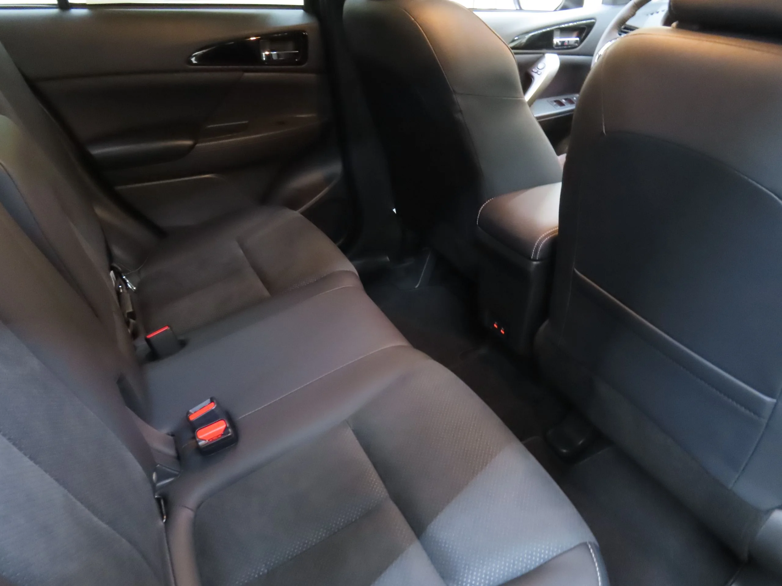 New 2026 Black Mitsubishi SE image 24