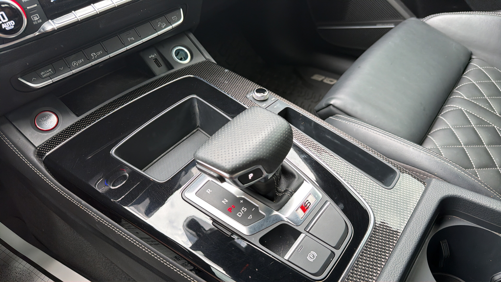 Used 2024  Audi Premium Plus image 21
