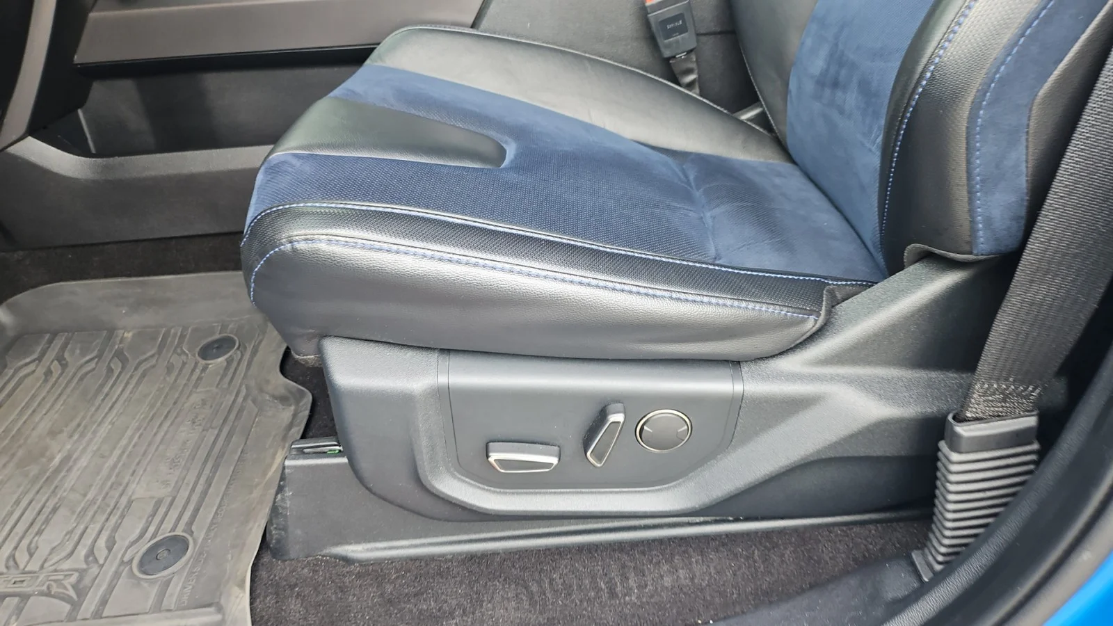 Used 2019 Blue Ford Raptor image 12
