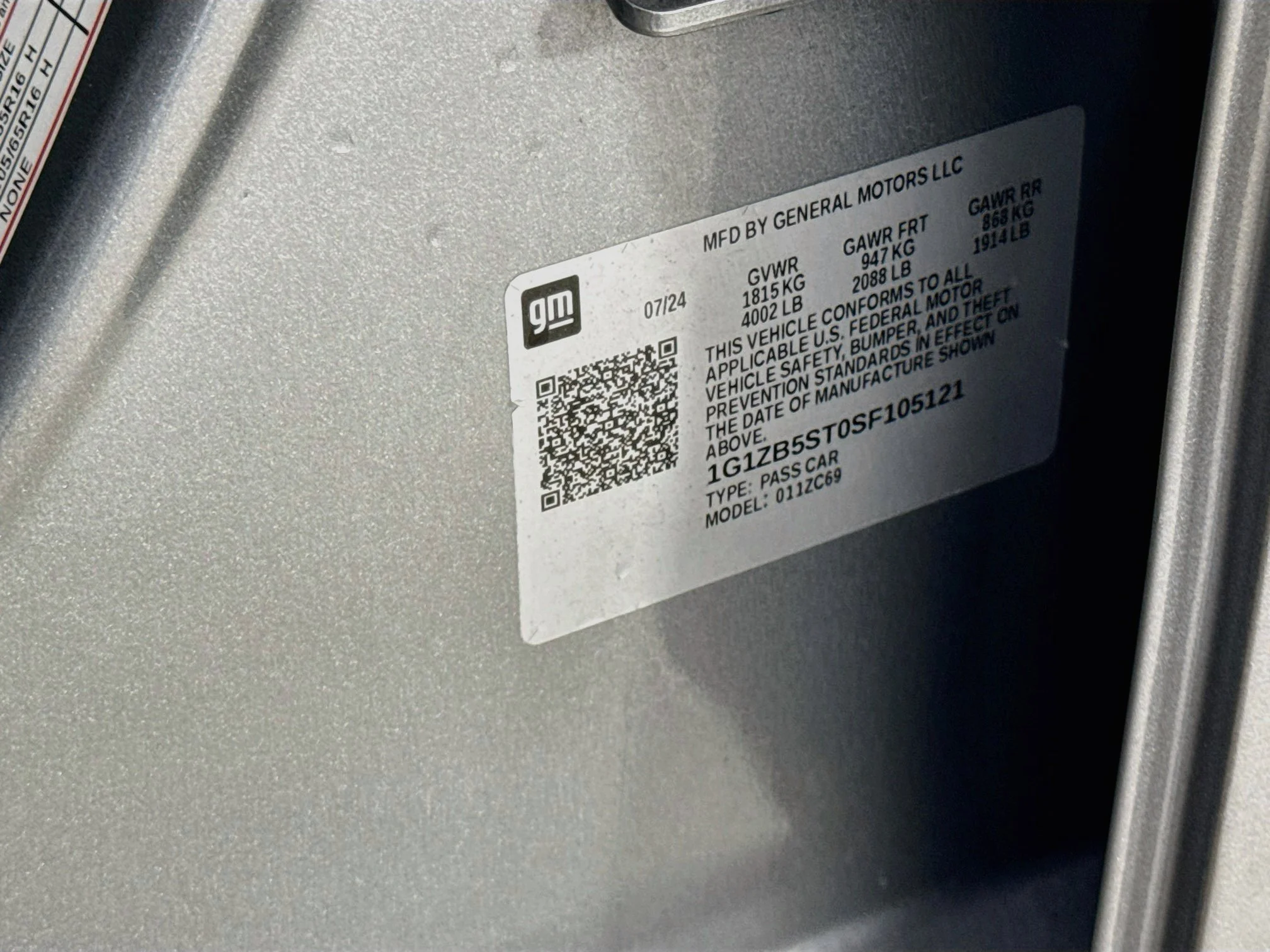 Used 2025 Sterling Gray Metallic Chevrolet LS image 33