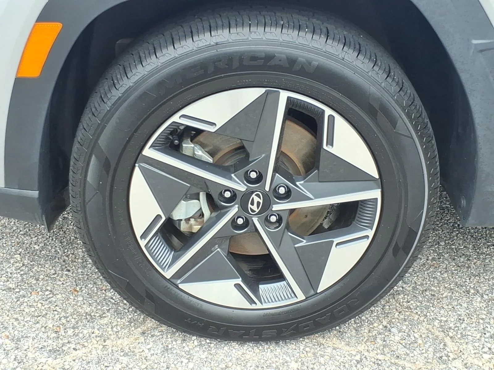 Used 2025 Shimmering Silver Hyundai SEL image 4