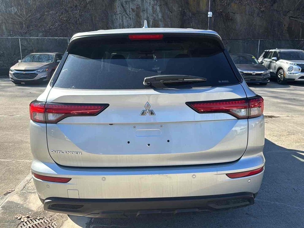Used 2024 Gray Mitsubishi ES image 5