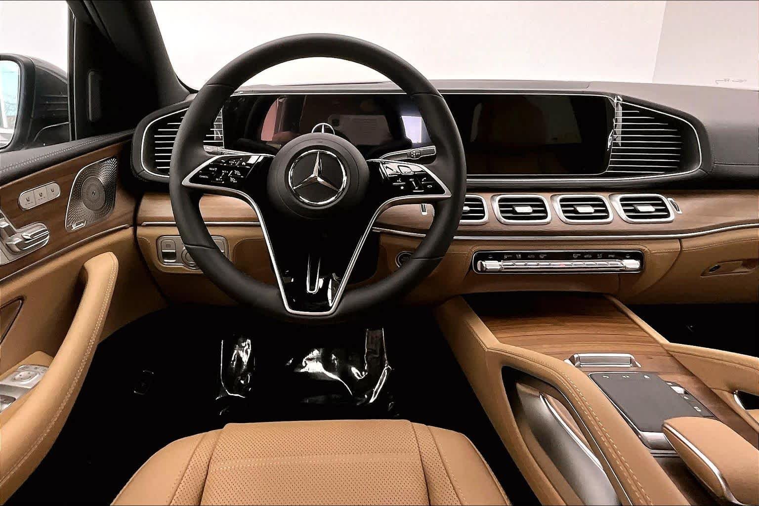 New 2026 Selenite Grey Metallic Mercedes-Benz GLE 580 image 15