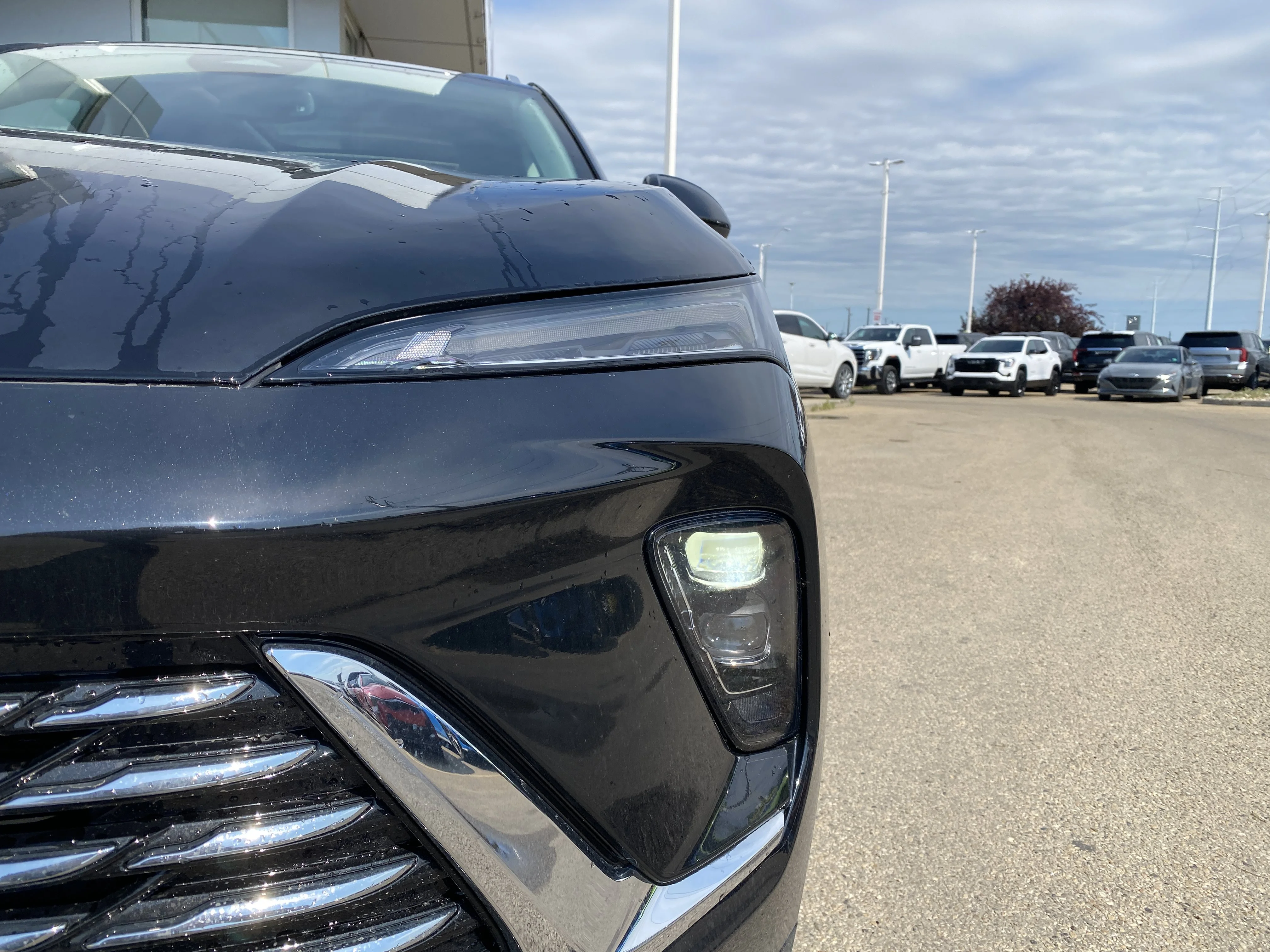New 2026 EBONY TWILIGHT METALLIC Buick Preferred image 10