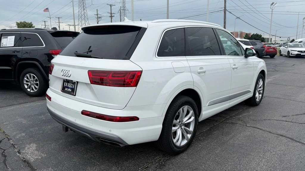 Used 2019  Audi 55 Premium quattro image 5