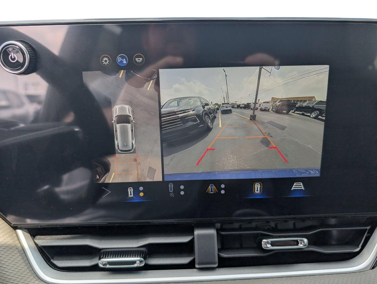 2026 Chevrolet Equinox LT - Photo 16