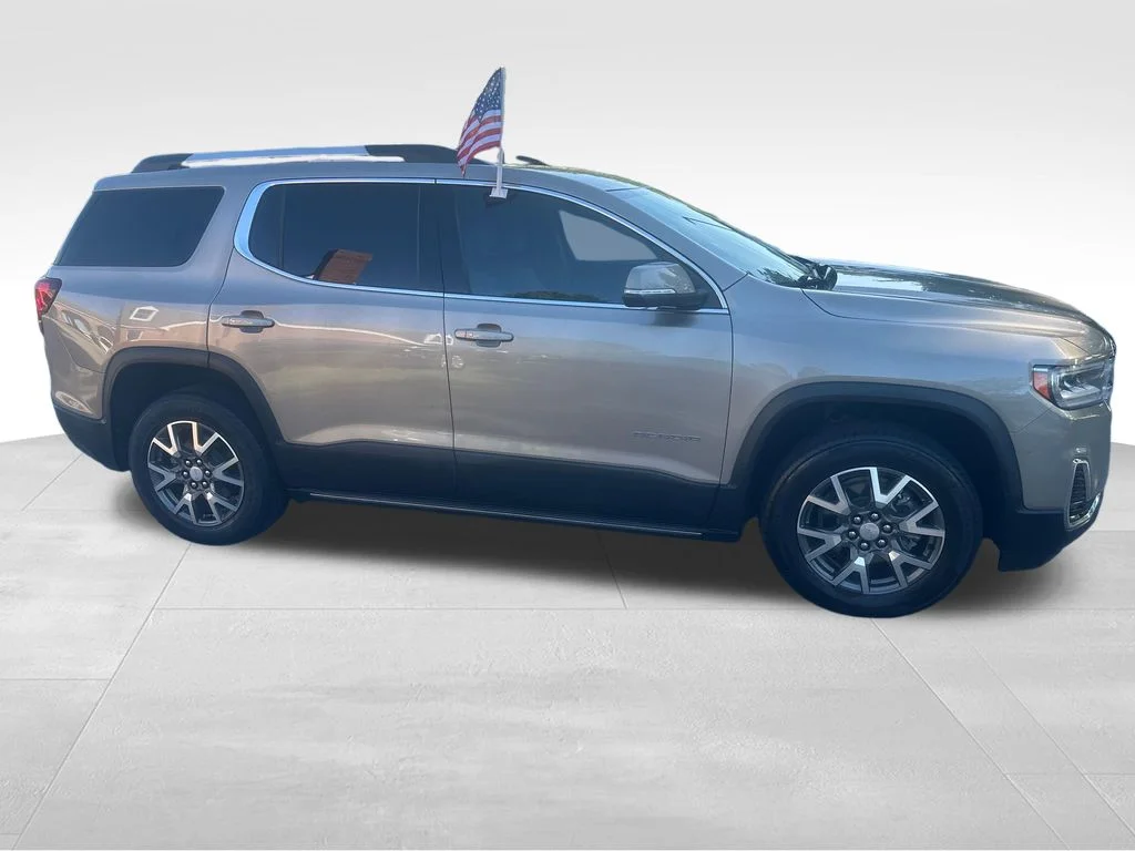 Used 2023 Gray GMC SLE image 28