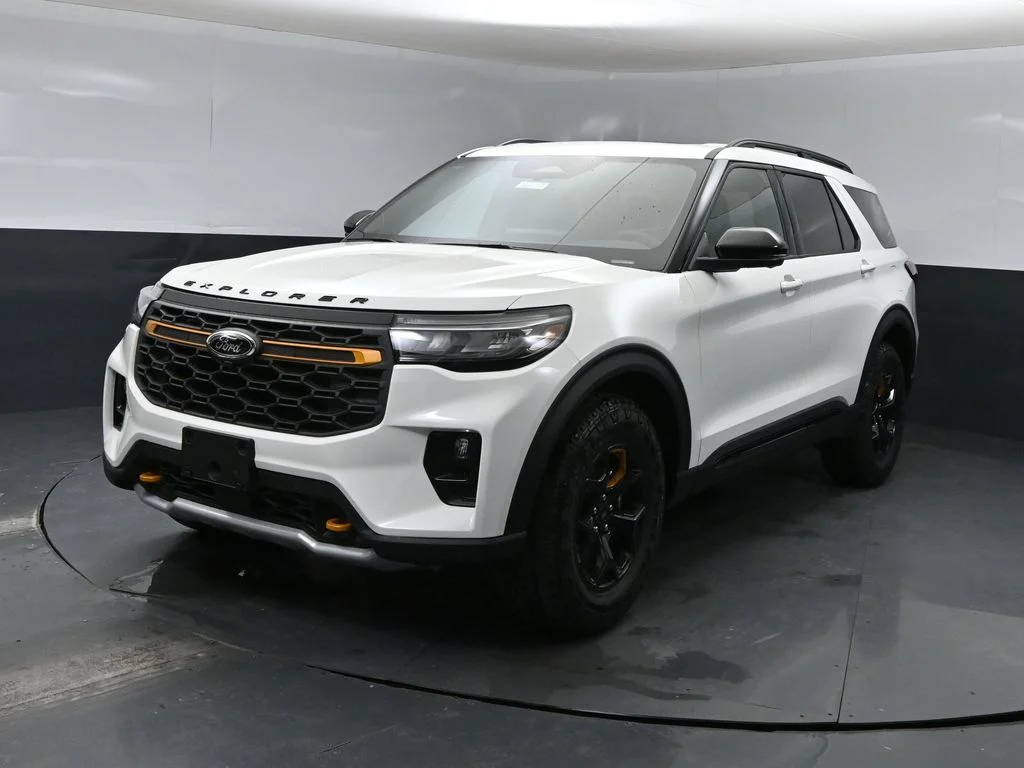 New 2026 White Ford Tremor image 5