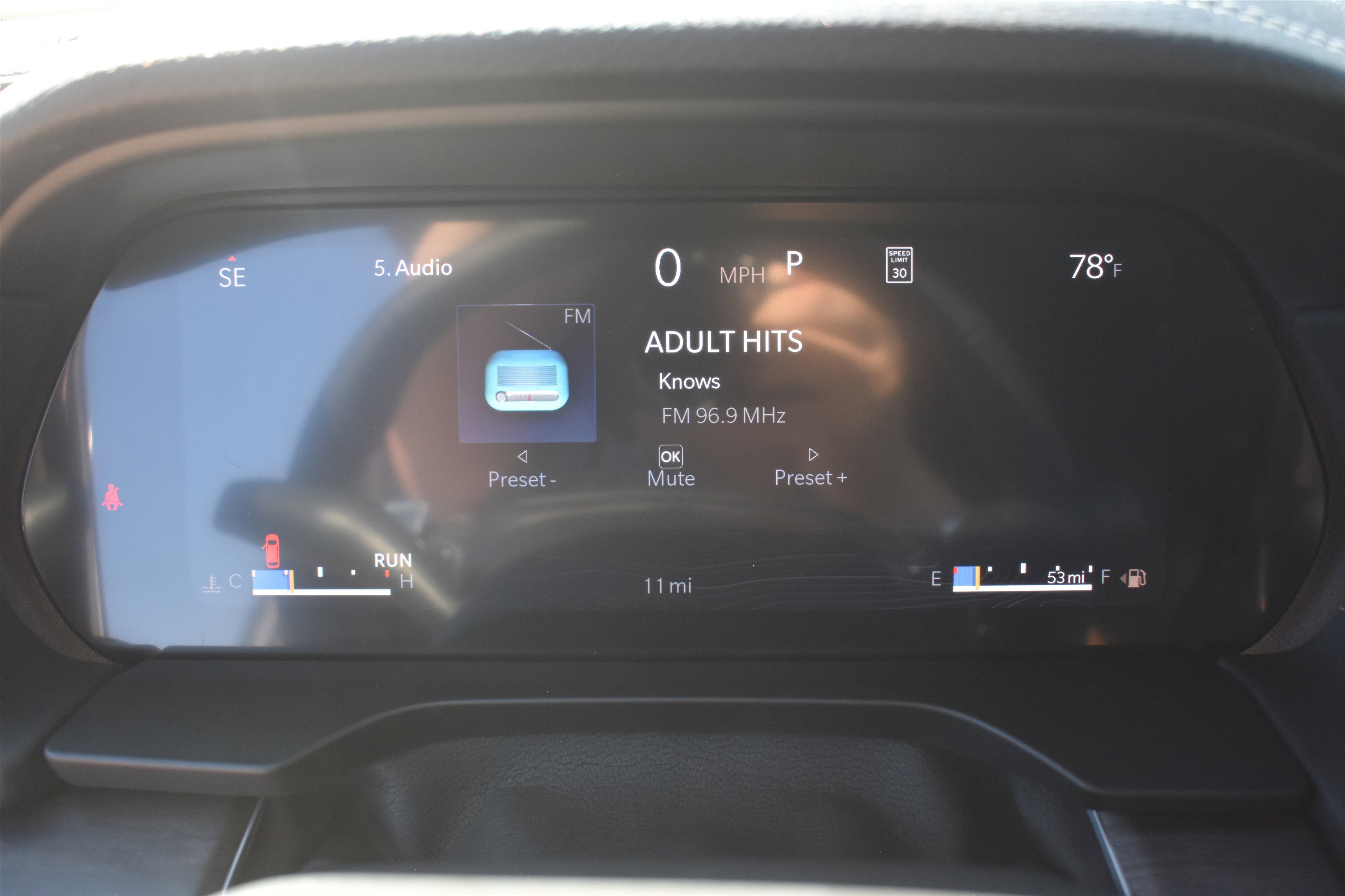 New 2026 Baltic Gray Metallic Clear-Coat Exterior Paint Jeep Laredo Altitude image 23