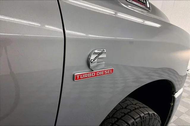 Used 2021 Billet Silver Metallic Clearcoat Ram Tradesman image 11