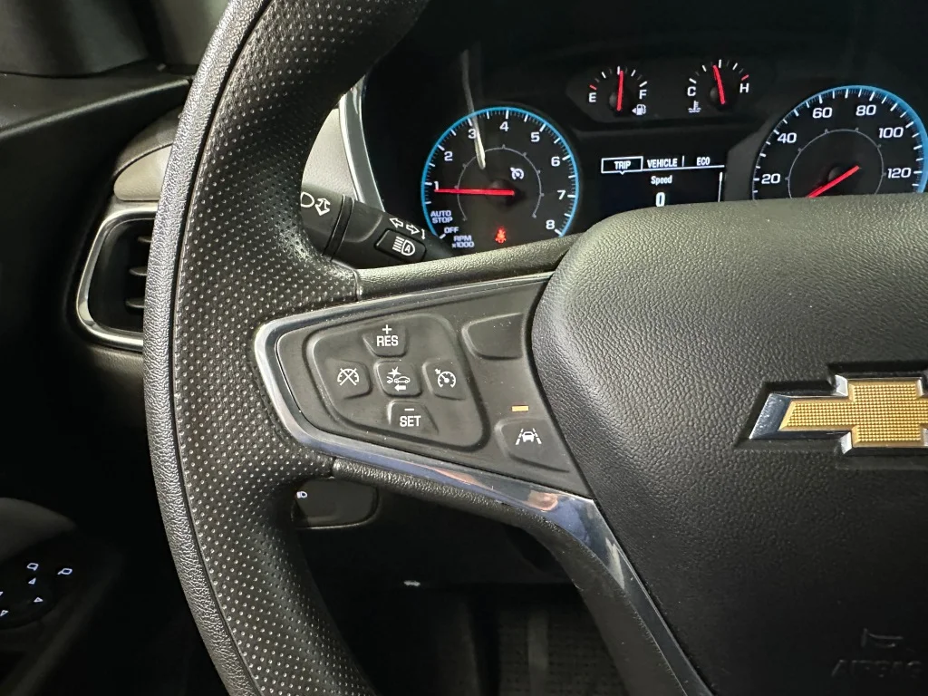 2020 Chevrolet Equinox LS - Photo 9