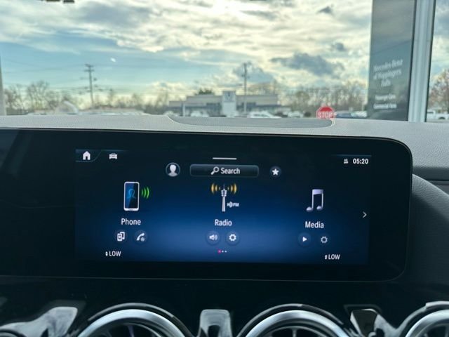New 2026 Polar White Mercedes-Benz GLA 250 image 32