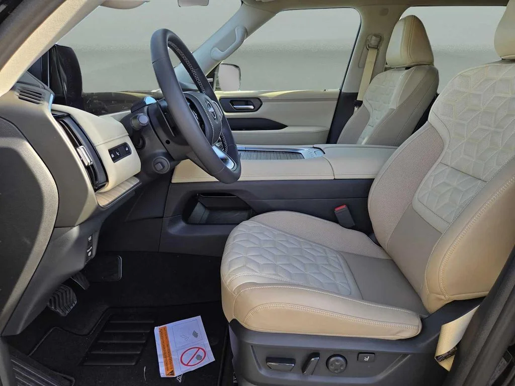 New 2026 Super Black Nissan Platinum Reserve image 24