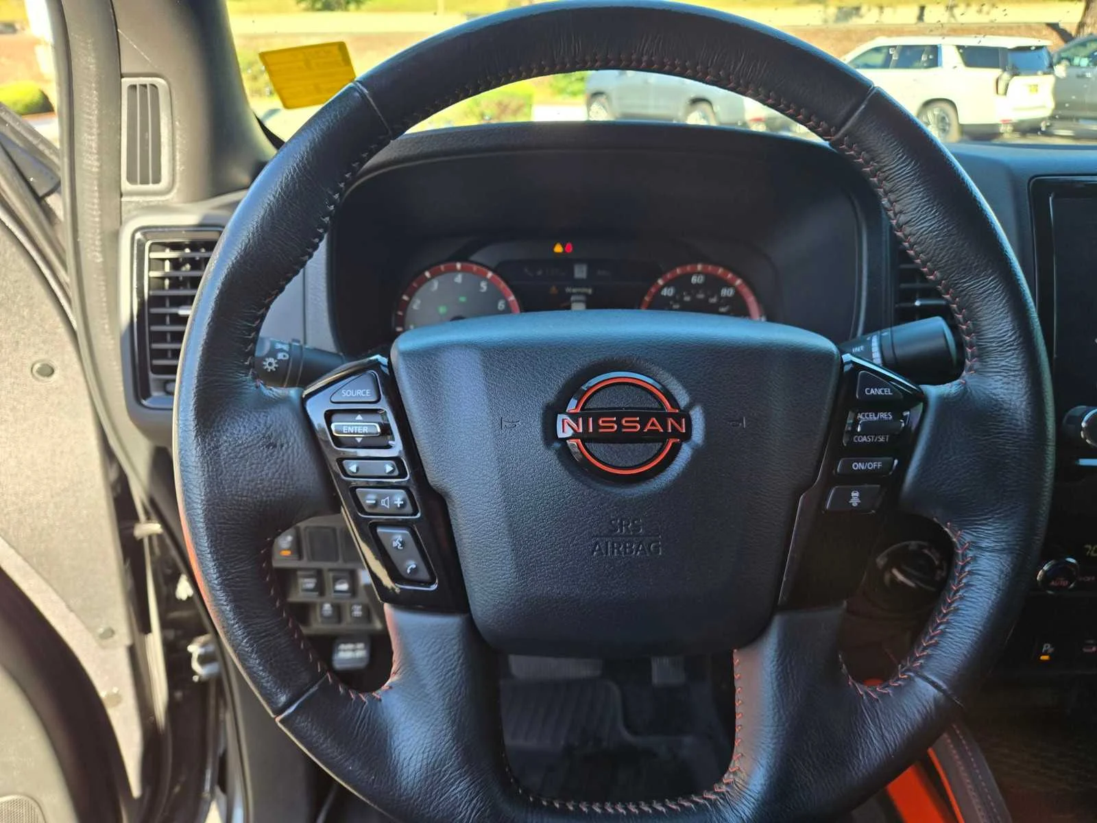 Used 2023  Nissan PRO-4X image 29