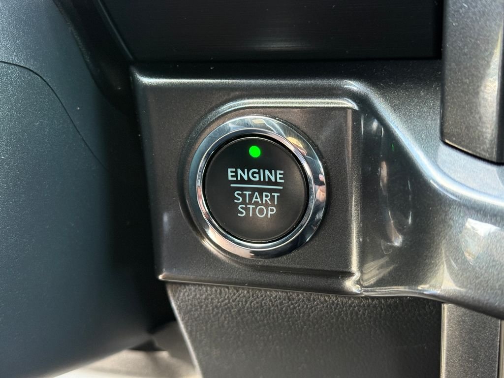 Used 2022 Blue Ford Tremor image 27