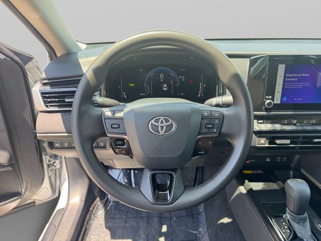 2025 Toyota Camry LE - Photo 12