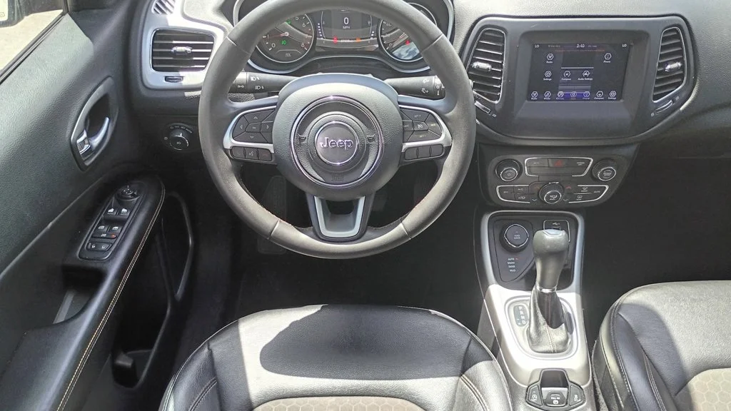 Used 2021 White Jeep Latitude image 29