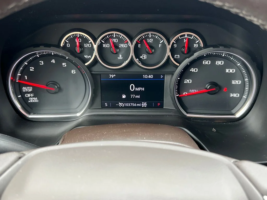 Used 2021 Gray Chevrolet LT image 21
