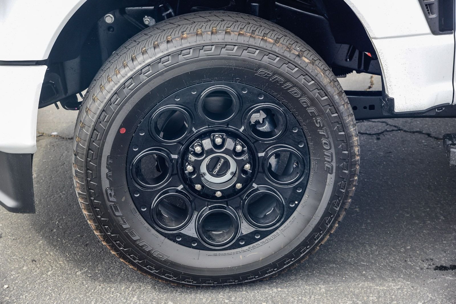 New 2026 Oxford White Ford F-250® XLT image 9