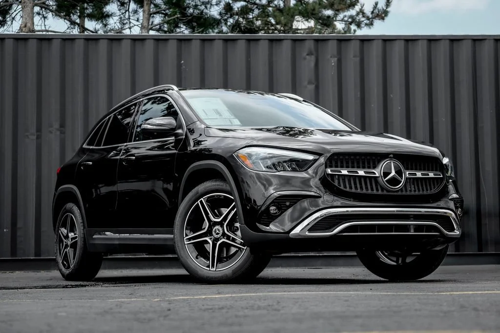 New 2026 Night Black Mercedes-Benz GLA 250 image 35