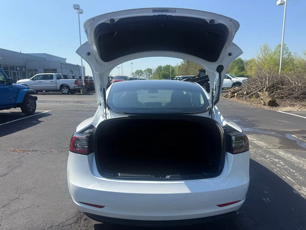 Used 2020 White Tesla Long Range image 41