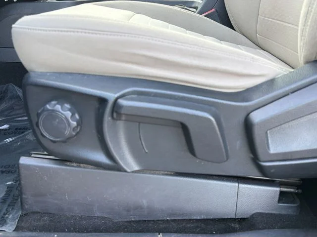 Used 2019 Gray Ford XLT image 22