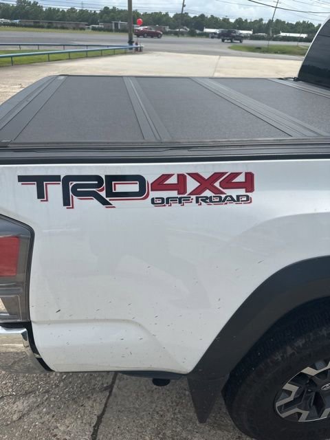 Used 2023 White Toyota SR image 5