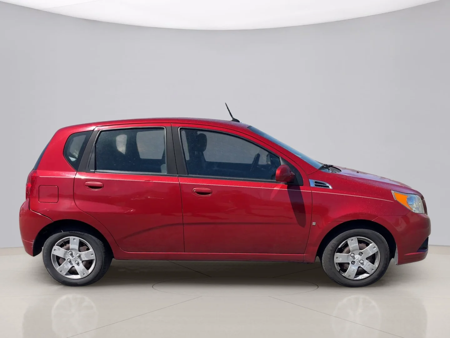 Used 2009 Red Chevrolet  image 7