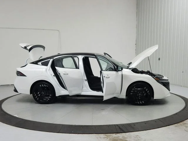 New 2026 White Nissan SR image 16