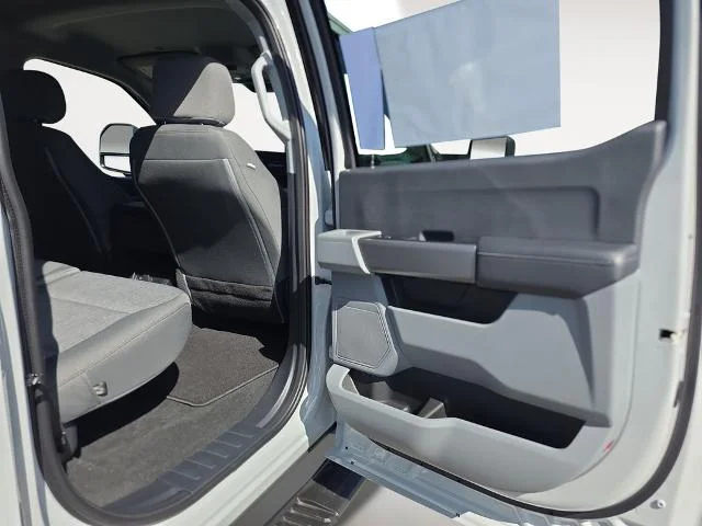 New 2026 Avalanche Ford F-350® XL image 32