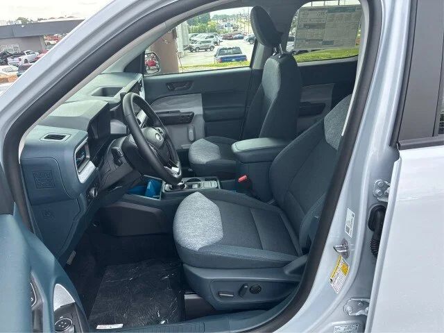 New 2026 Space White Metallic Ford XLT image 32