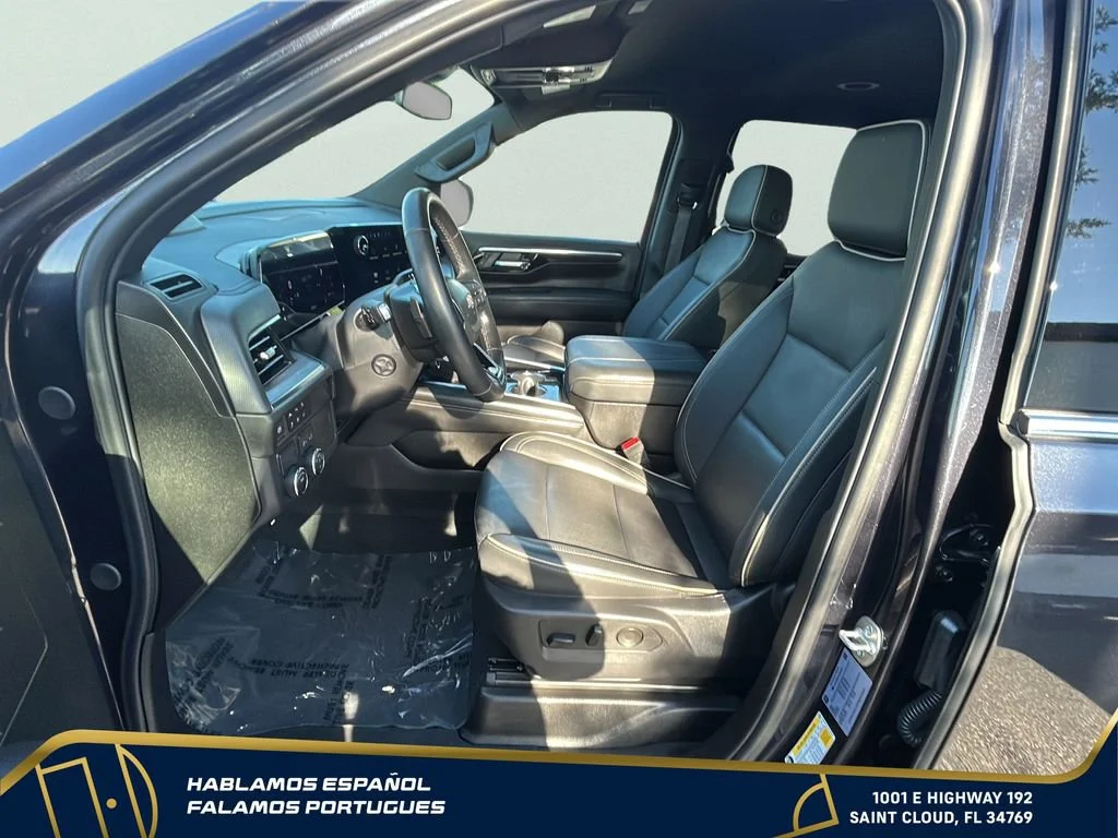 Used 2025 Dark Ash Metallic Chevrolet Premier image 12