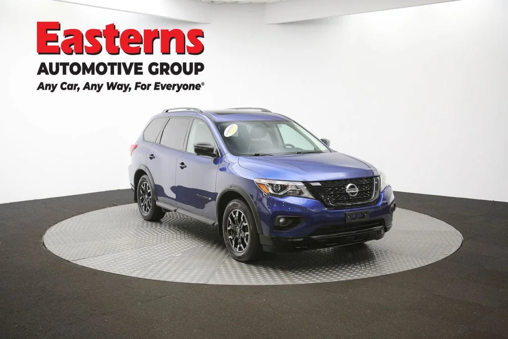 Used 2020 Blue Nissan SL image 52