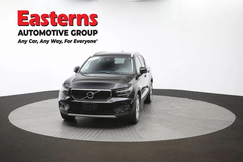 Used 2022 Black Volvo Momentum image 53