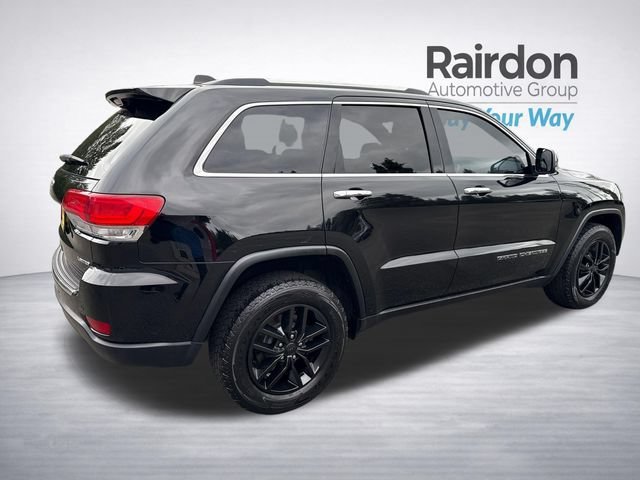 Used 2017 Diamond Black Crystal Pearlcoat Jeep Limited image 7