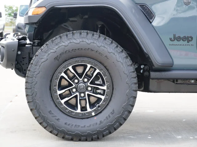 New 2026 Anvil Clear-Coat Exterior Paint Jeep Moab 392 image 13