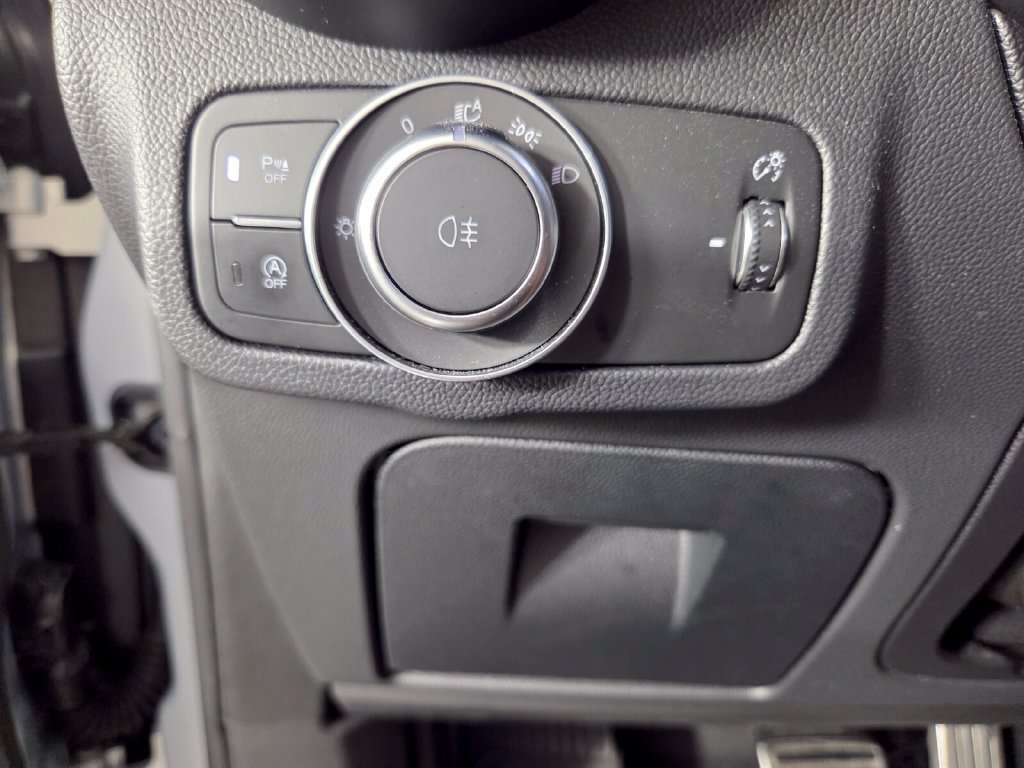 Used 2024 Moonlight Gray Metallic Alfa Romeo Ti image 18