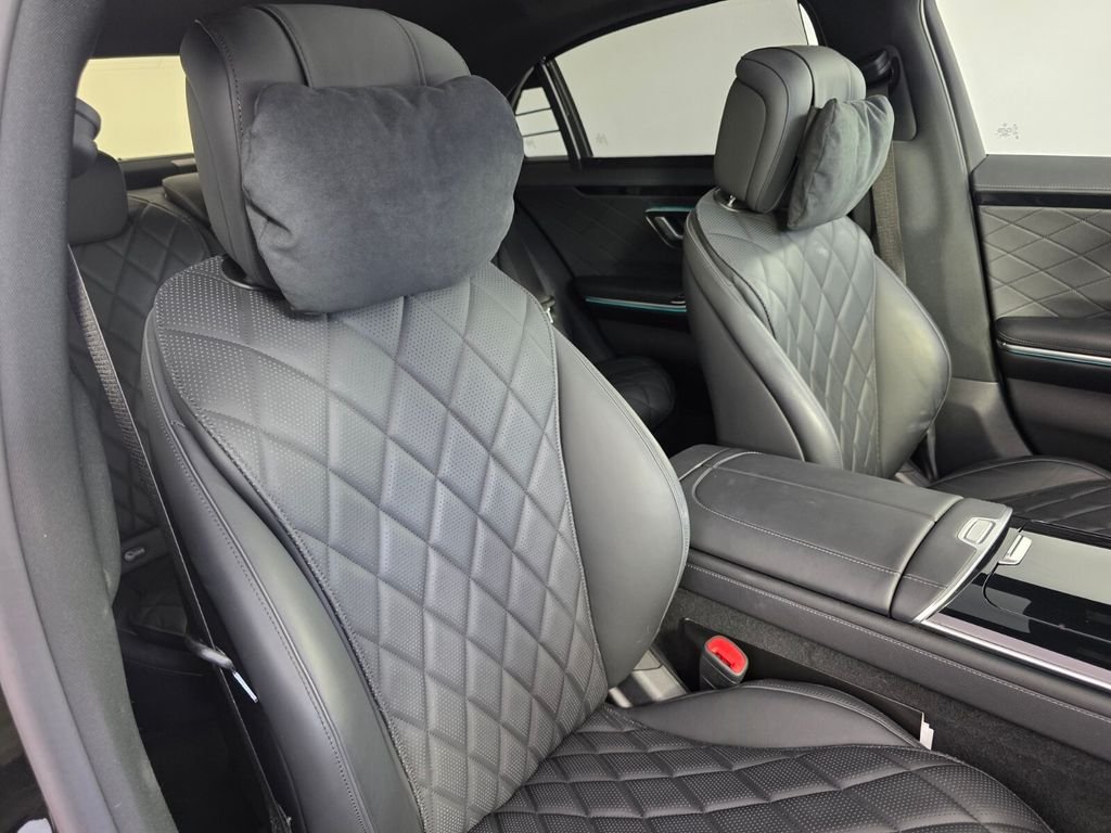 Used 2023 Black Mercedes-Benz S 580 image 30