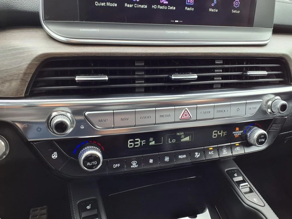 Used 2022 Gray Kia SX image 9