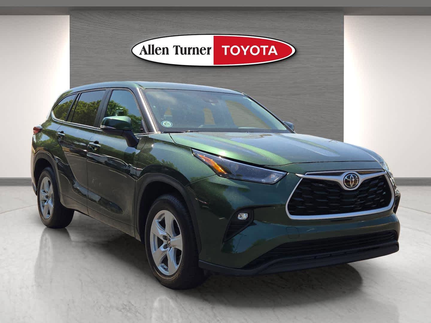 2023 Toyota Highlander LE
