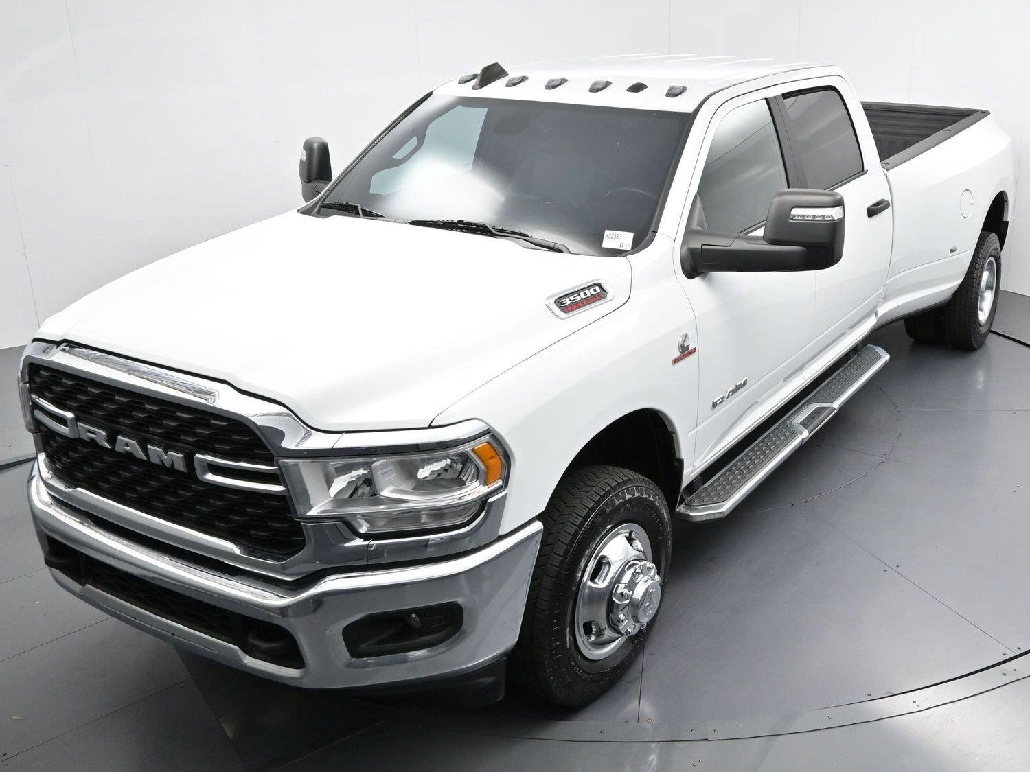 Used 2024 Bright White Clearcoat Ram Big Horn image 37