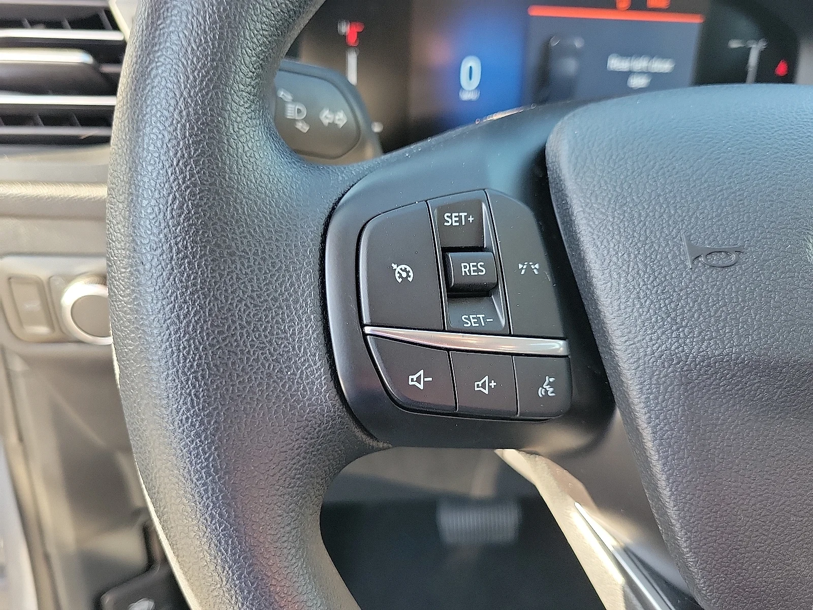 Used 2025 Silver Metallic Ford Active image 7